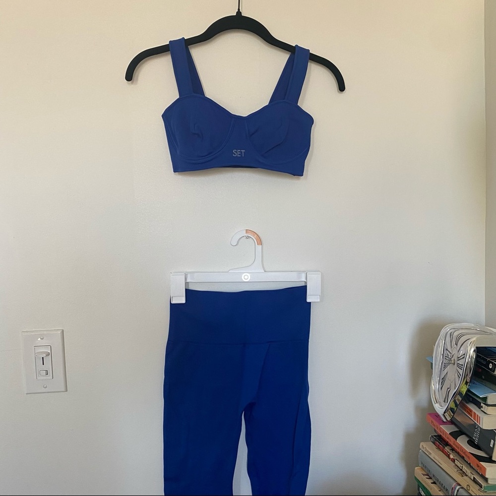 Set active strike body contour bra and leggings. Similar to royal